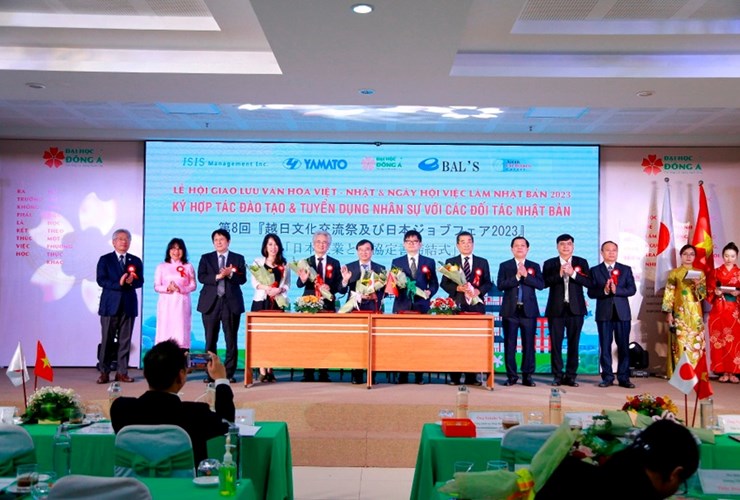 Ngành kỹ thuật điện và điều khiển tự động hóa Đại học Đông Á thu hút thí sinh